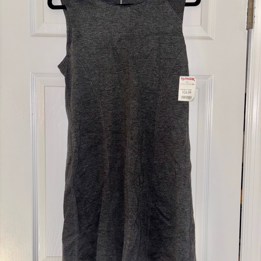 Elegant Gray Sleeveless Dress